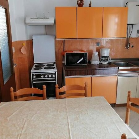 Spacious 2-Room Apartment With Beautiful Sea View 크리크베니카 외부 사진
