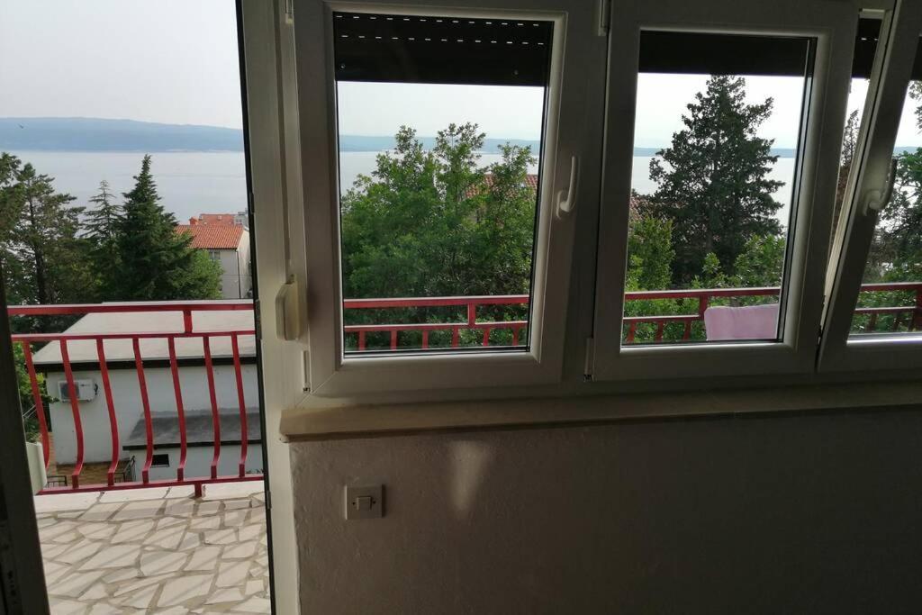 Spacious 2-Room Apartment With Beautiful Sea View 크리크베니카 외부 사진