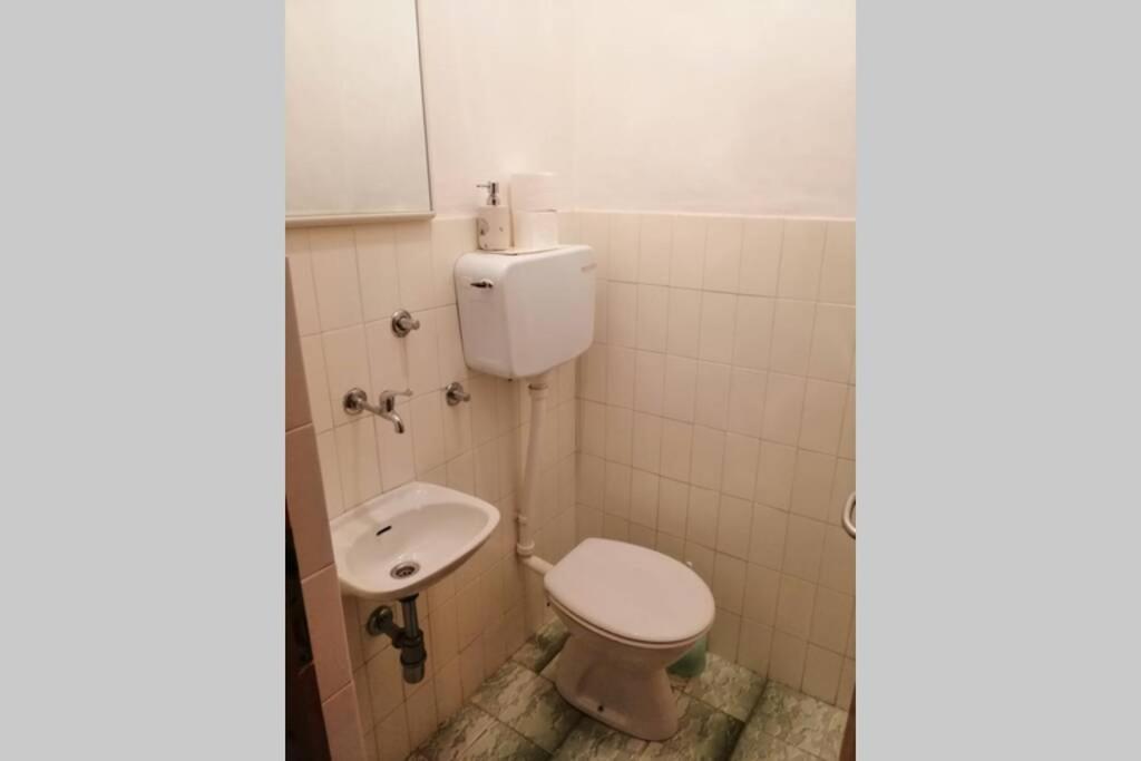 Spacious 2-Room Apartment With Beautiful Sea View 크리크베니카 외부 사진